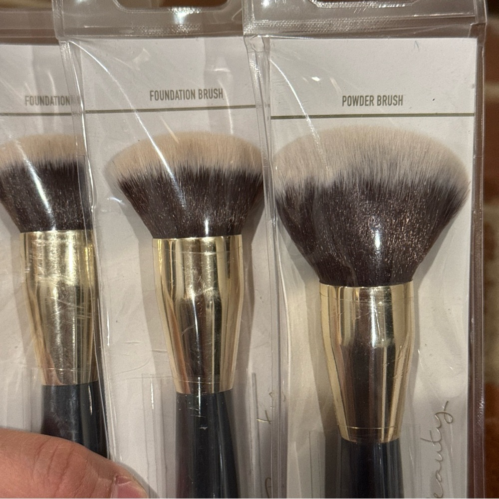Powder Brush Domed Shape Believe Beauty Apply Set Blend BRUSHES Lot of 3 NEW - Picture 2 of 2